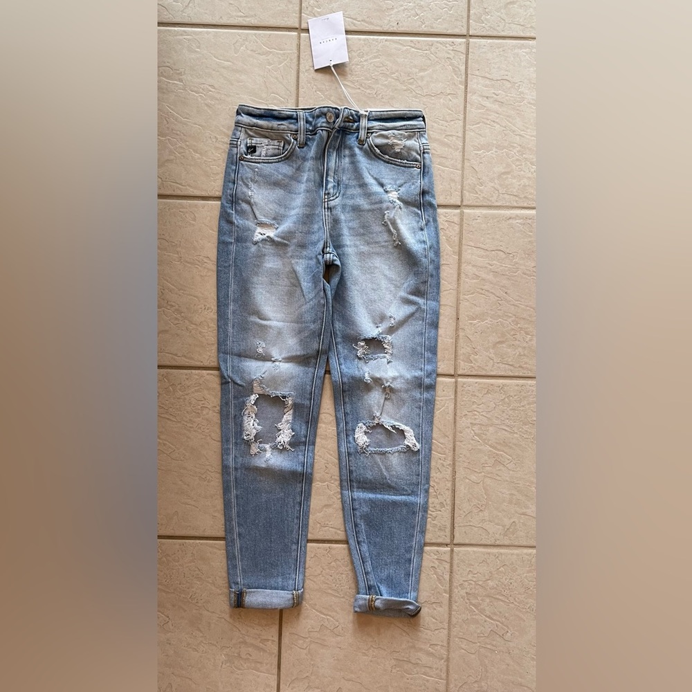 NWT women’s size 1 / 24 crop jeans